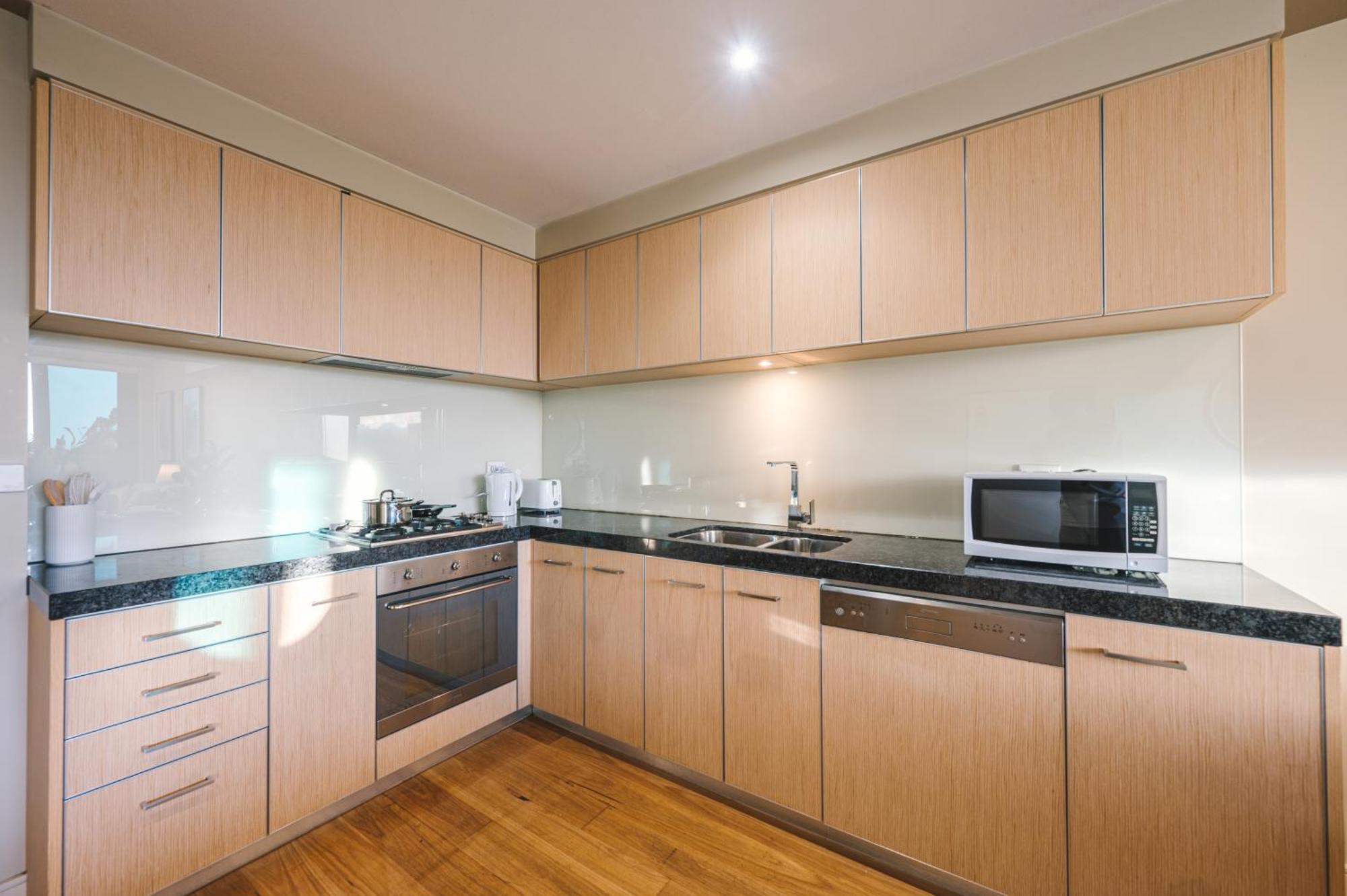 Molly'S Little Apartments Melbourne Bagian luar foto